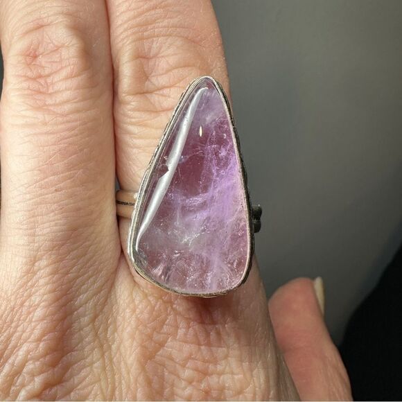 Stunning Large Pear cut Cabochon Amethyst in sterling silver ring! Size 11 - Picture 6 of 15